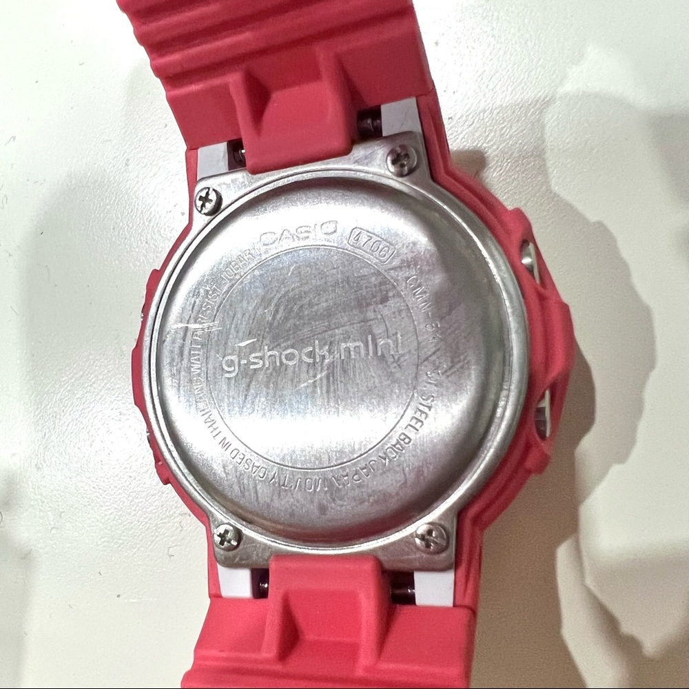 G-Shock Mini Analog Digital - Picture 3 of 5